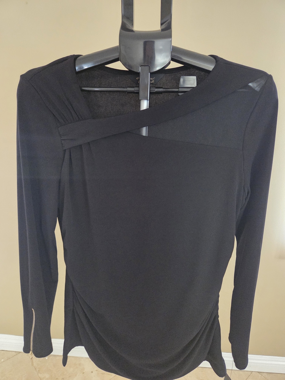 Thalia Sodi Black Asymmetric Neckline Long-Sleeve Top